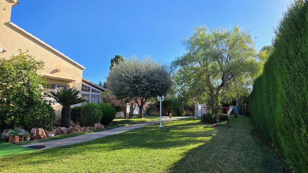 Property 2499 - Image 10
